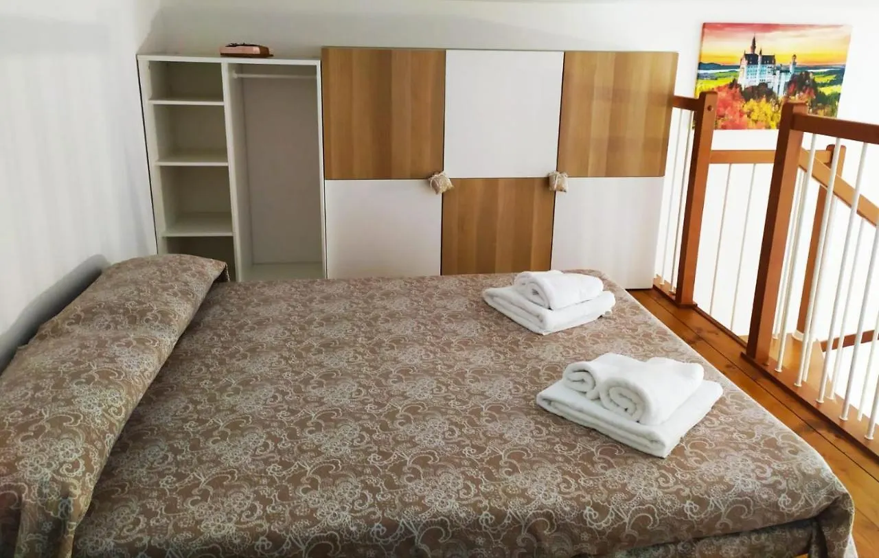 bolognaholidayhome APPARTAMENTO SIGNORINI giardino e posto auto