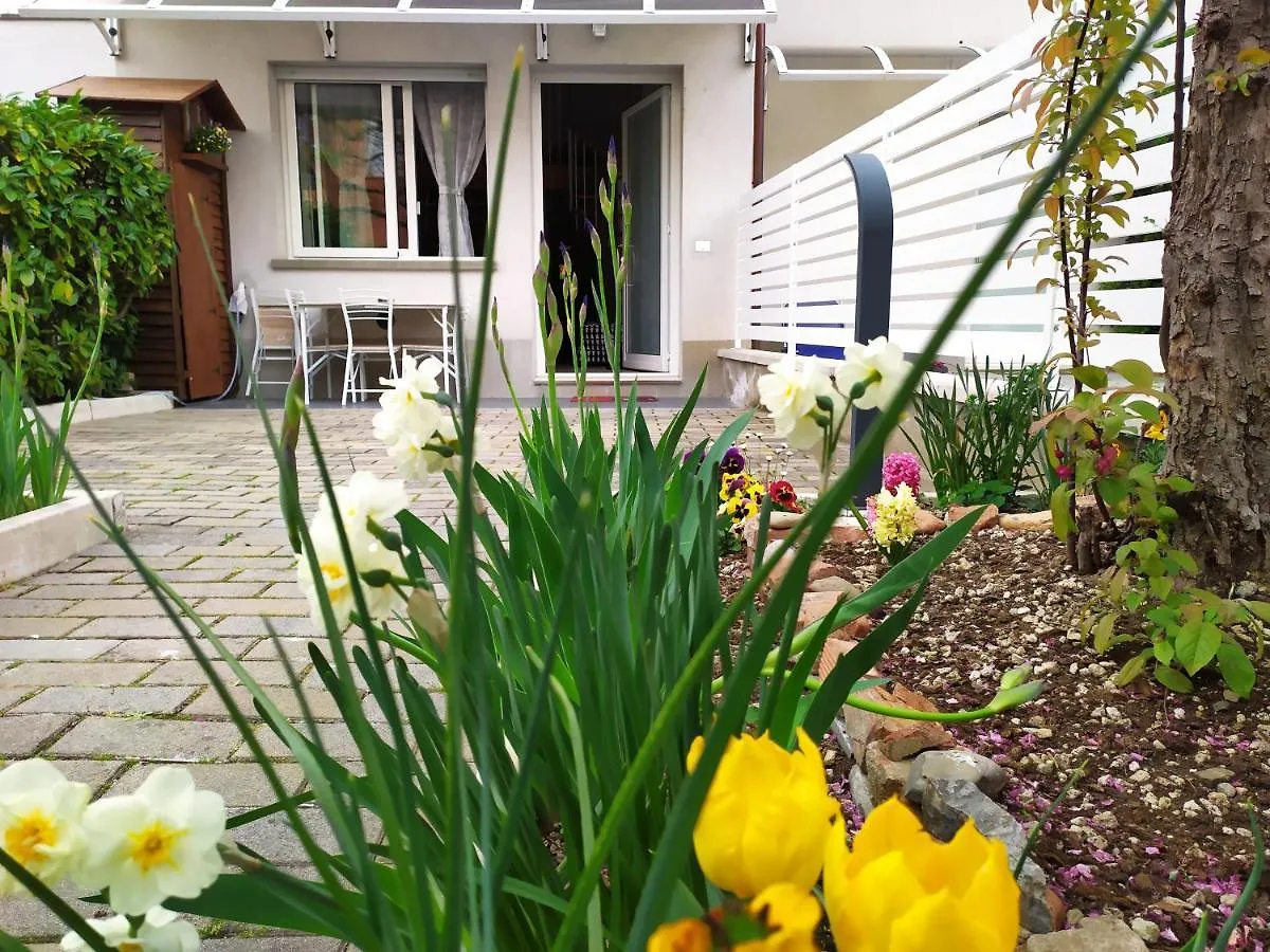 Bologna Holiday Home - BHH Appartamento Signorini Apartment