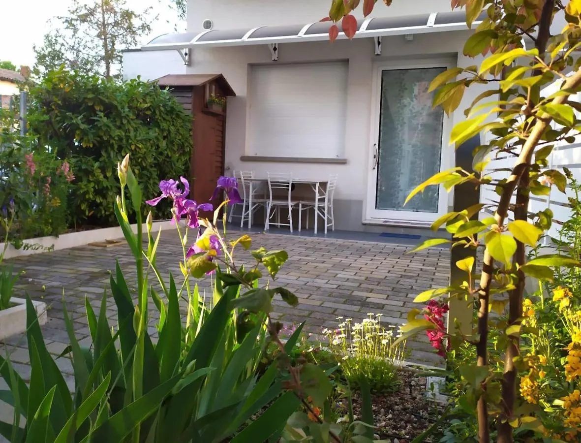 Bologna Holiday Home - BHH Appartamento Signorini 0*,