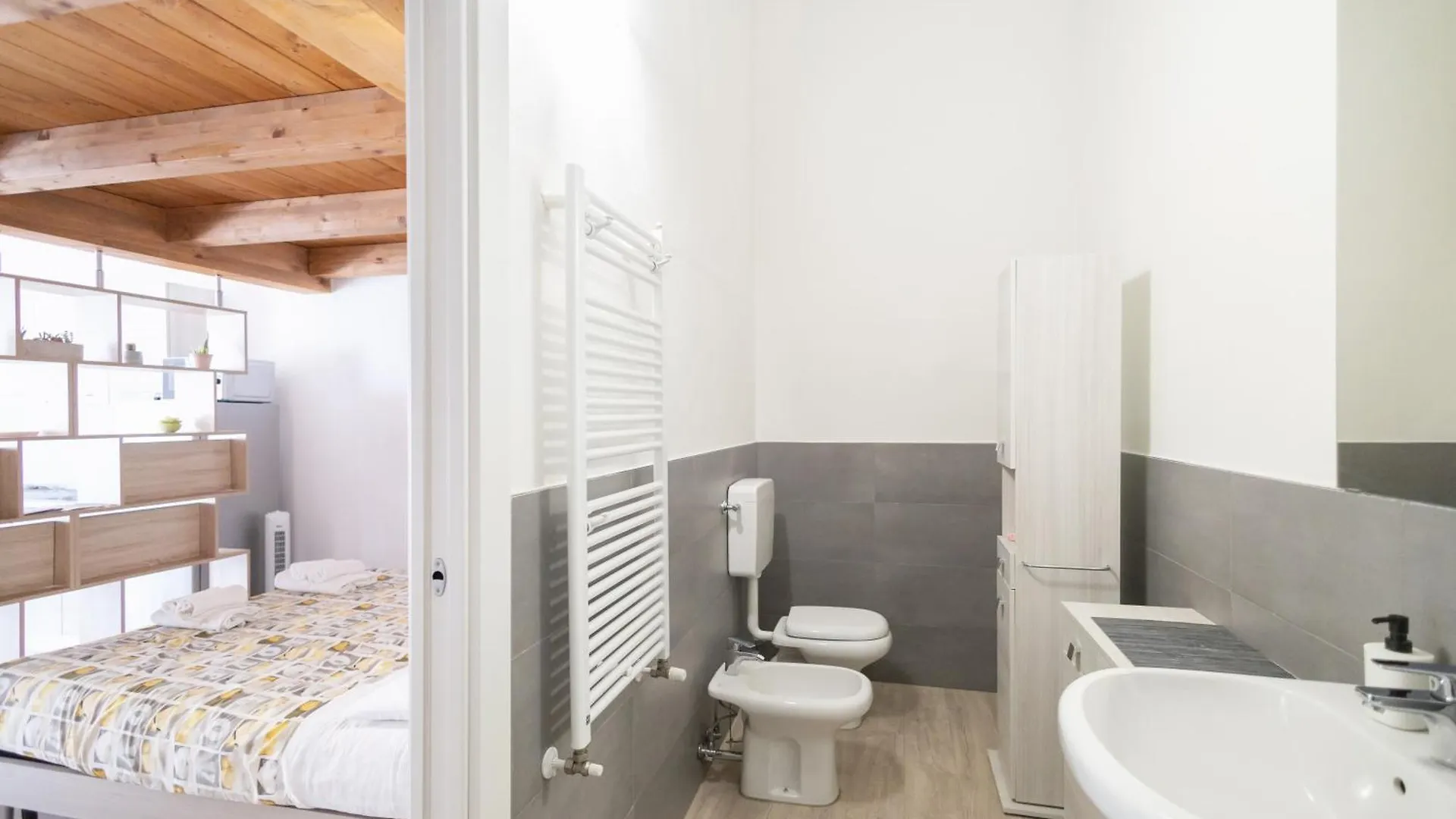 Apartamento Appartamento Signorini - Bolognaholidayhome - Holiday House Bologna Garden Reserved Parking Itália