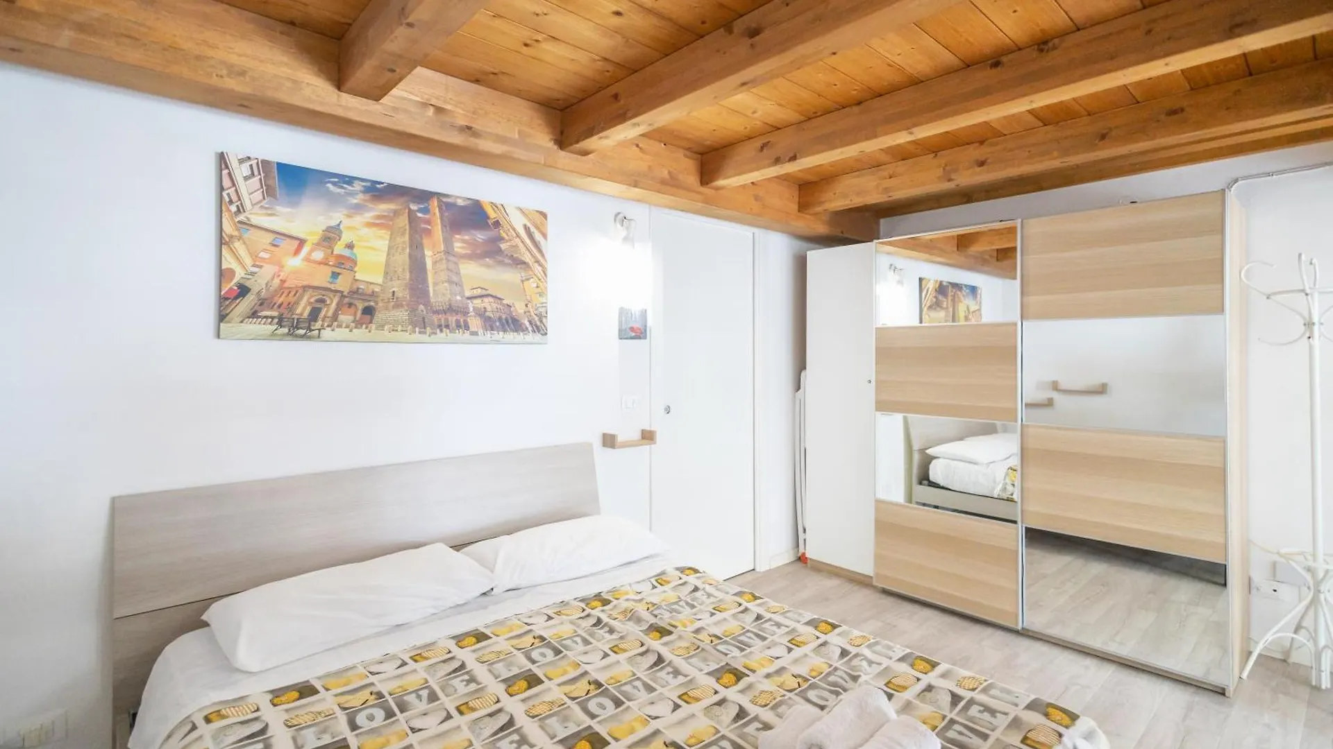 Apartamento Appartamento Signorini - Bolognaholidayhome - Holiday House Bologna Garden Reserved Parking