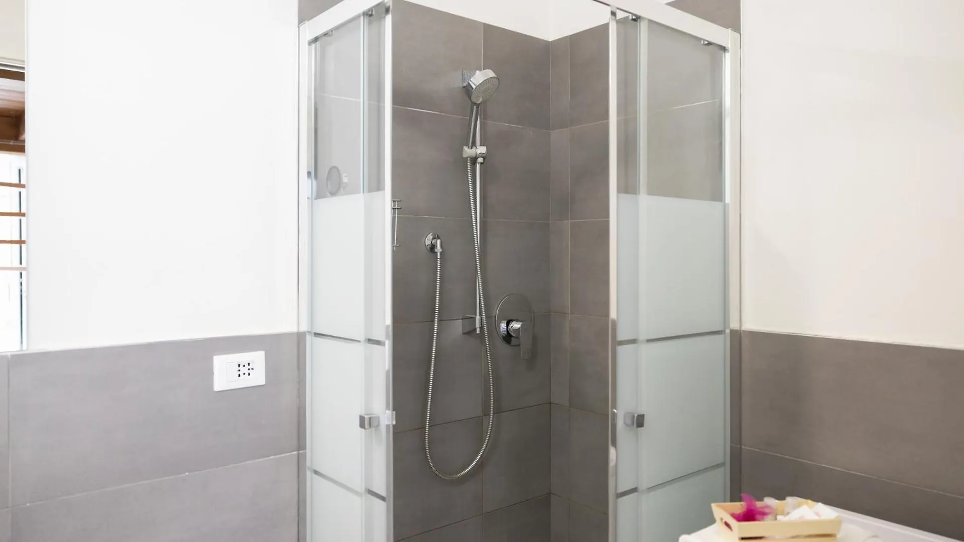 Appartamento Signorini - Bolognaholidayhome - Holiday House Bologna Garden Reserved Parking 0*,